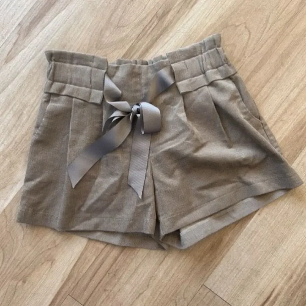 AMAIA LONDON outlet shorts